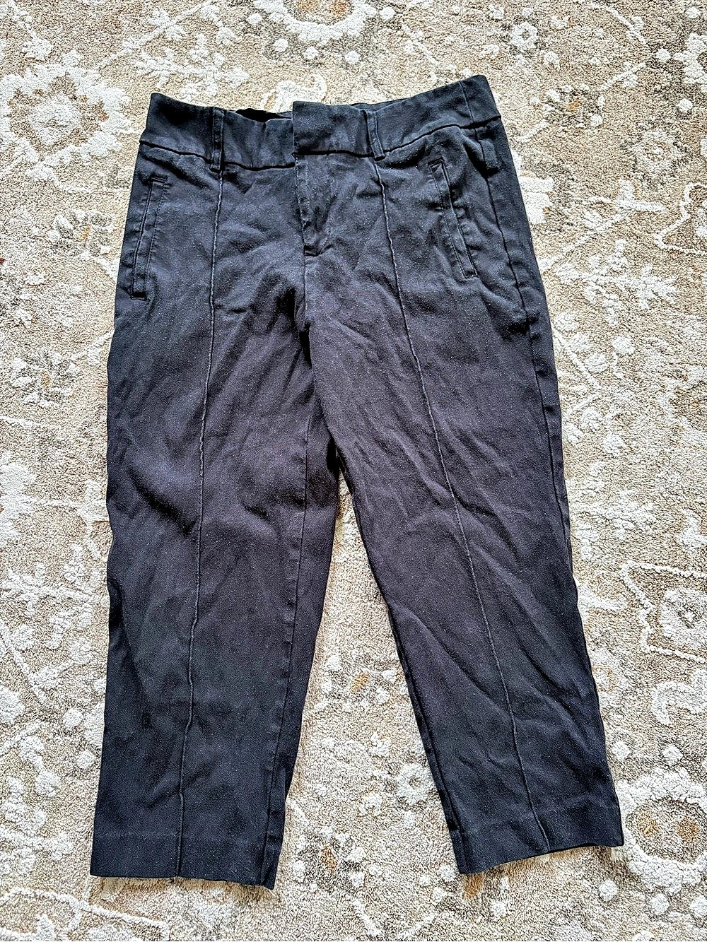 Time and Tru Women's Cropped Front Seam Stretch Pants Cropped Front Seam size 6